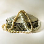 Alicia white naturale Pearl necklace by Lunas Perlen Shop_Photo by Sayi Villar 5