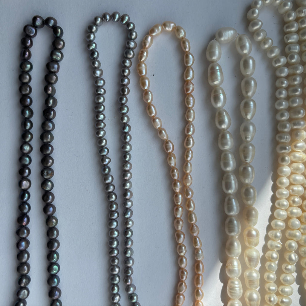 Diverse Perlenketten von Lunas Perlen 