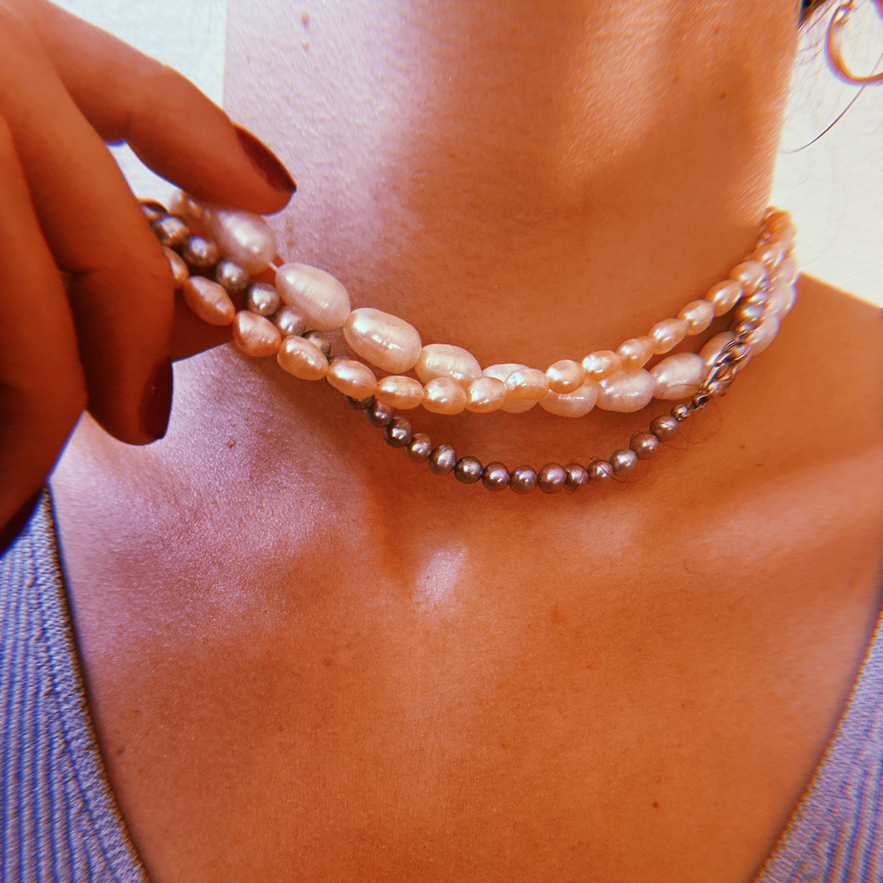 Foto von drei Perlenketten von Lunas Perlen