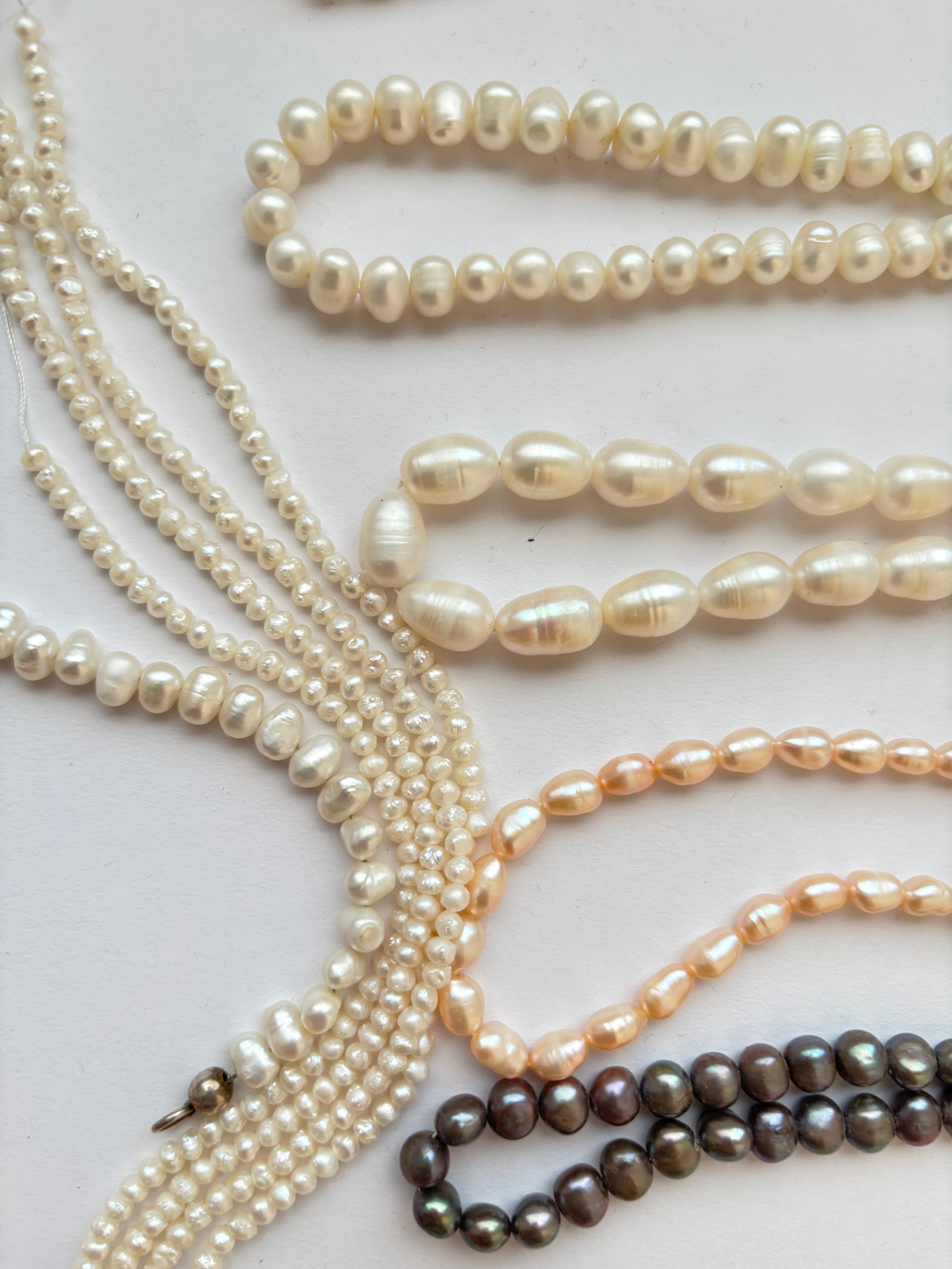 KAMILLA – Kurze Perlenkette