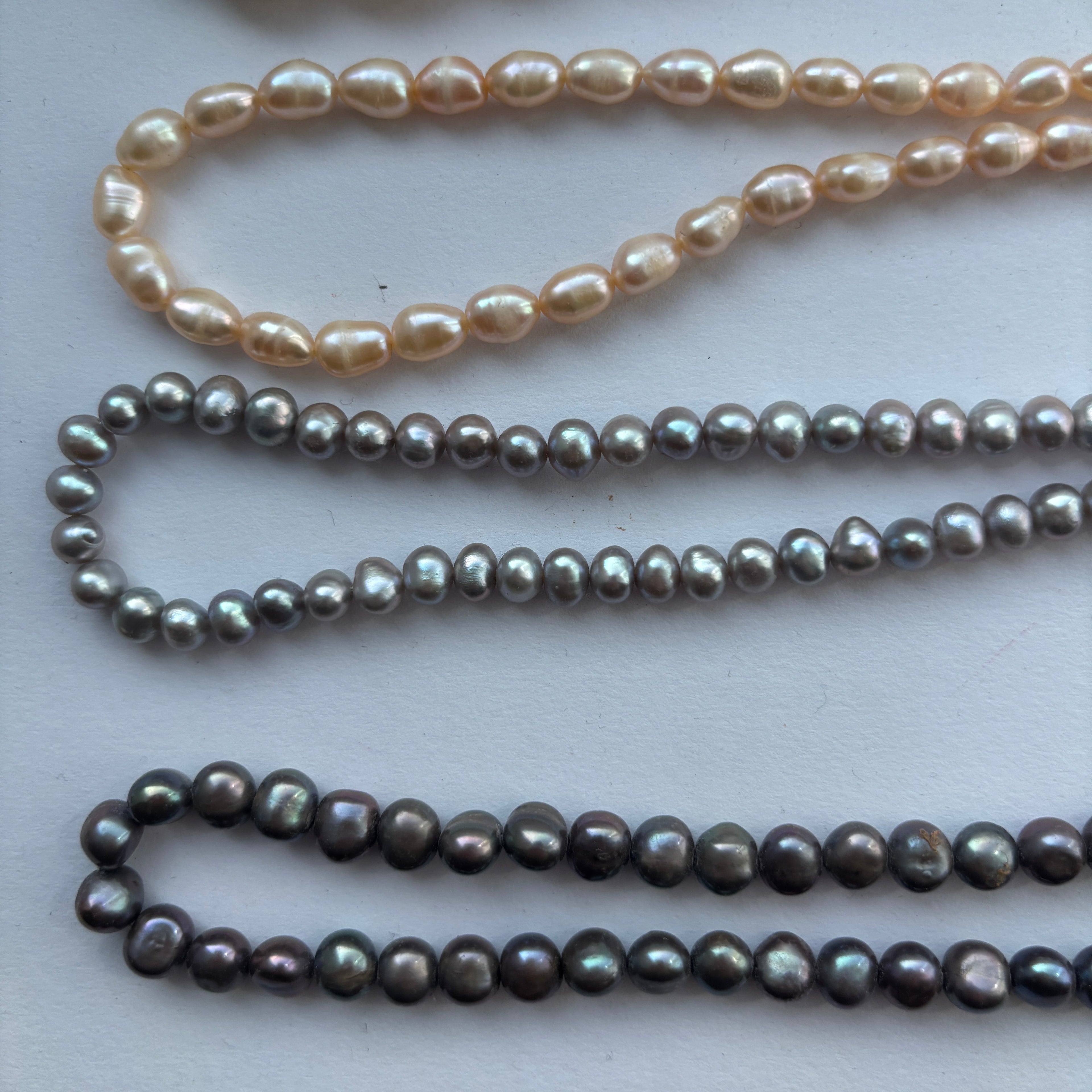 Perlenketten Bella und Rosa von Lunas Perlen